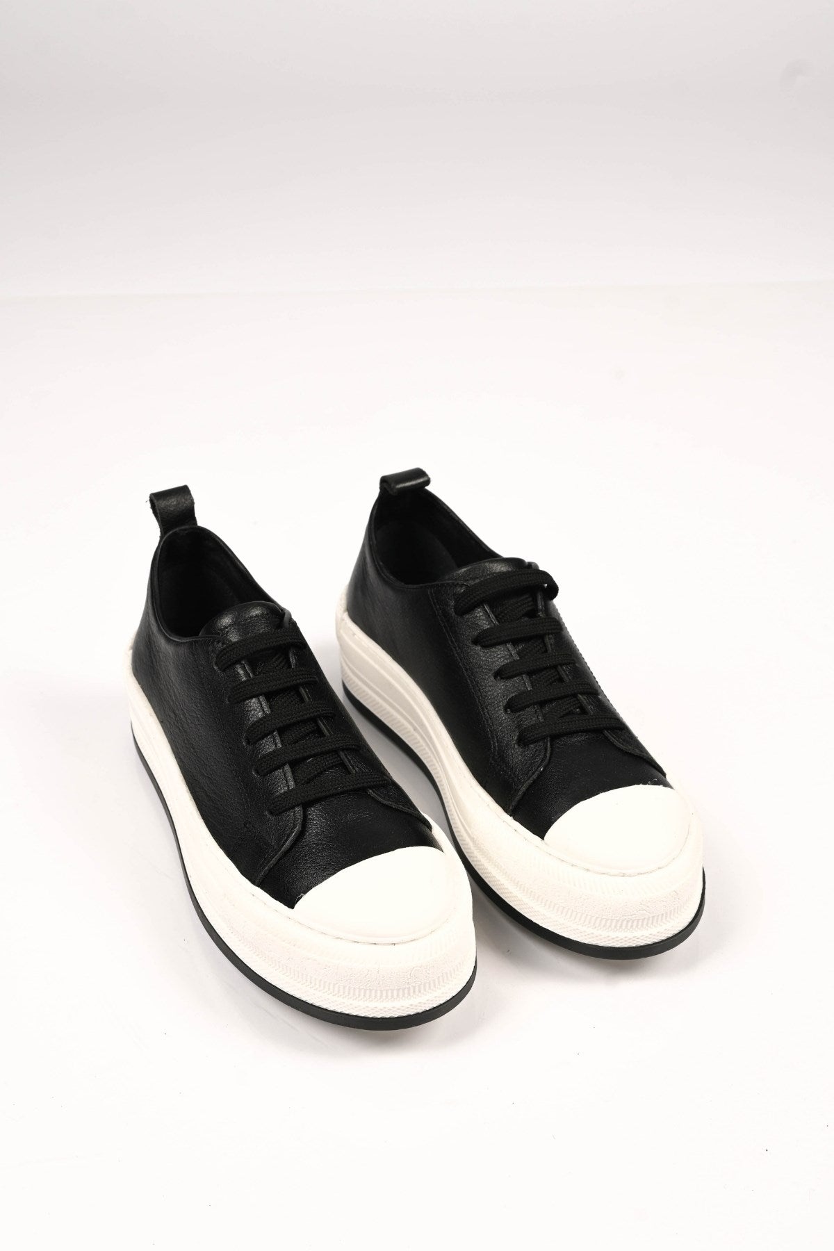 Bestello Lace-Up Genuine Leather Sneaker with Thermo Sole 101-23028-01 Women's Shoes