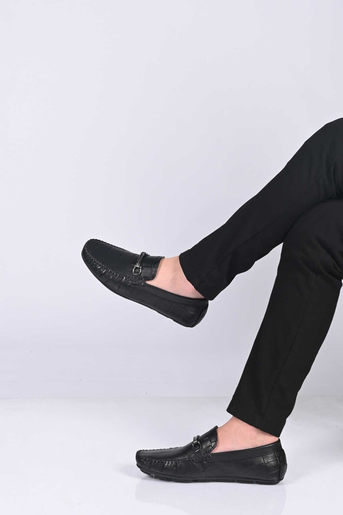 Bestello Slip-On Buckled Genuine Leather Loafers with Polyurethane Sole 028-1070 Men's Shoes