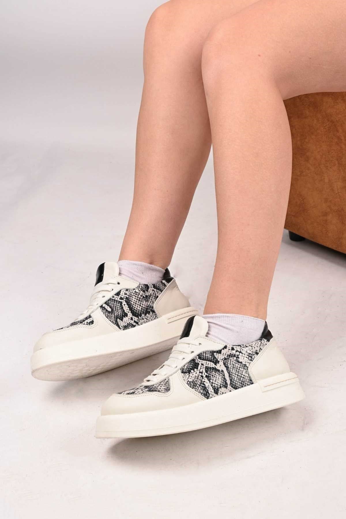 Bestello Lace-Up Genuine Leather Sneakers with Thermo Sole 101-FARBI-52 Women's Shoes