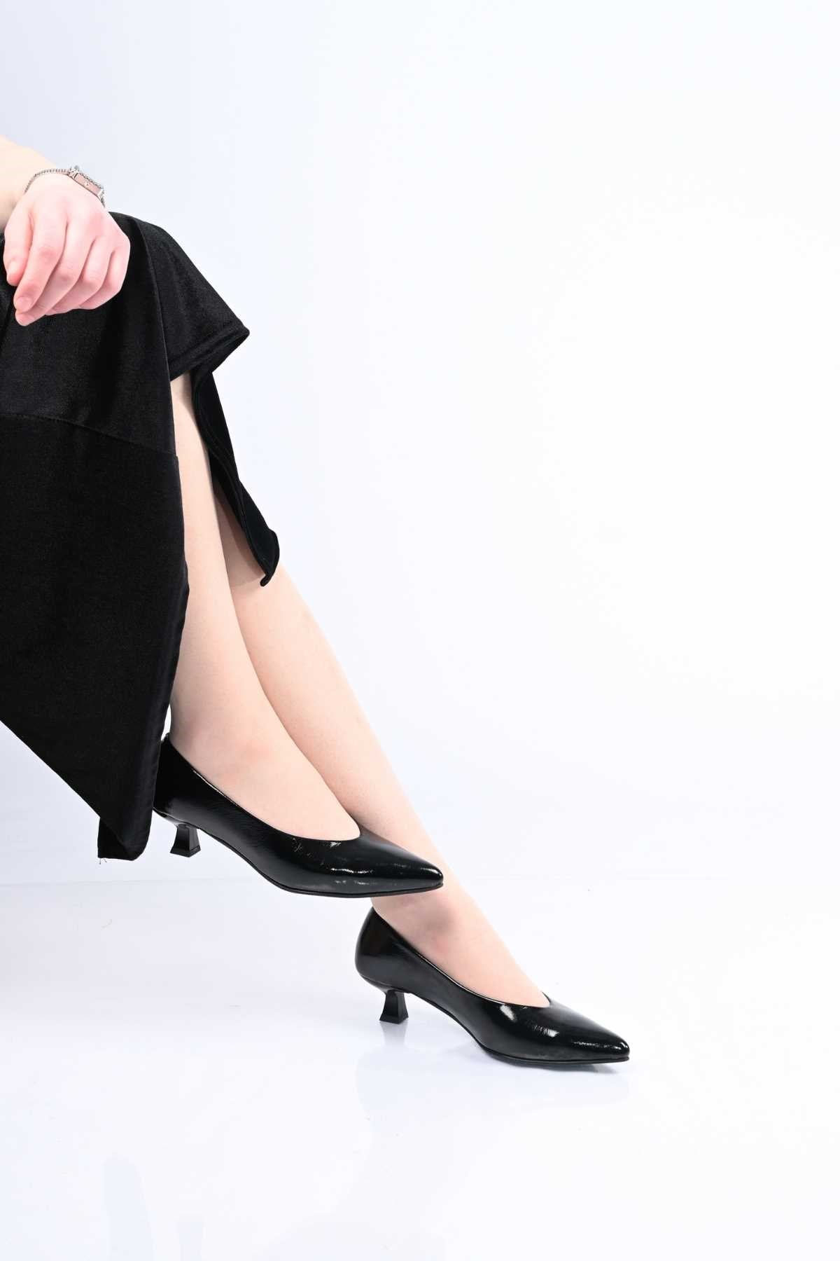 Bestello Genuine Leather Slip-On Shoes with Neolite Sole and Thin Heel 342-040 Women's Shoes