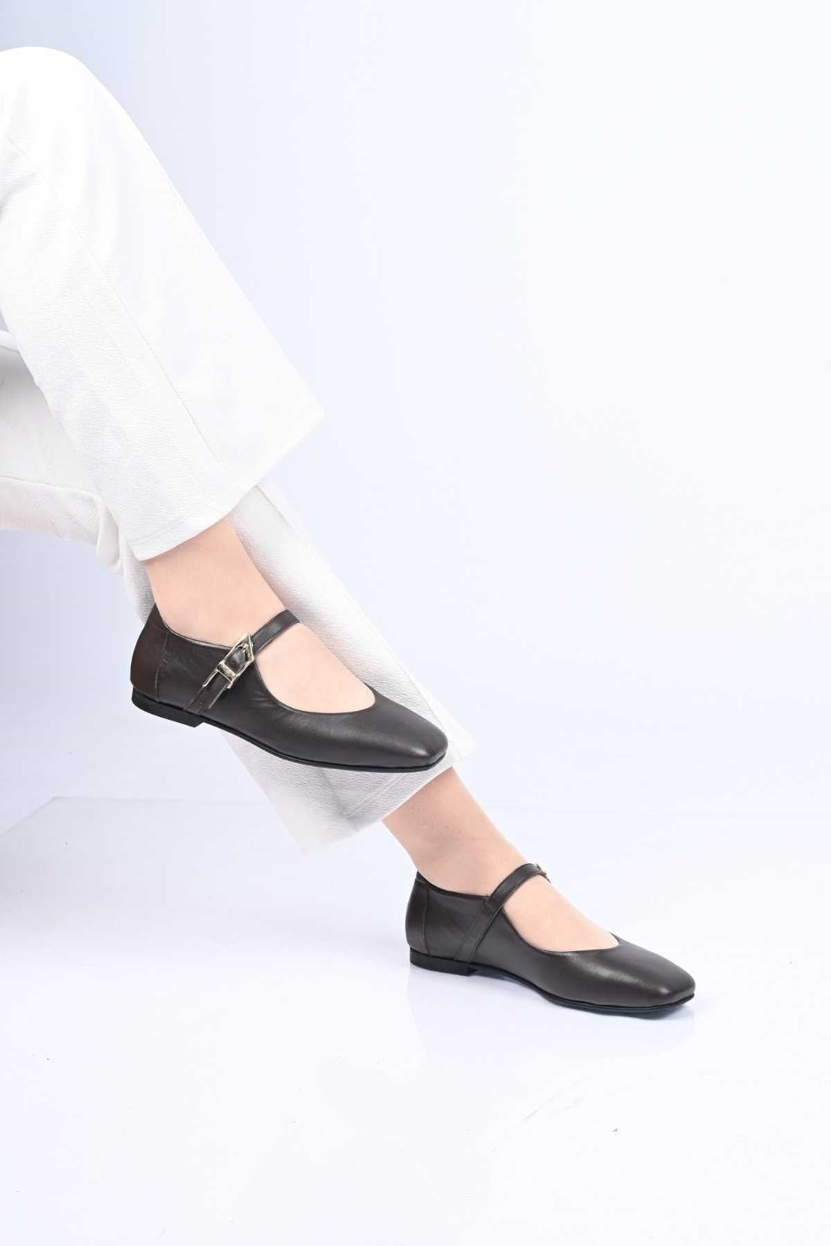 Bestello Slip-On Genuine Leather Ballet Flats with Buckle Strap and Neolite Sole 342-050 Women's Ballet Flats