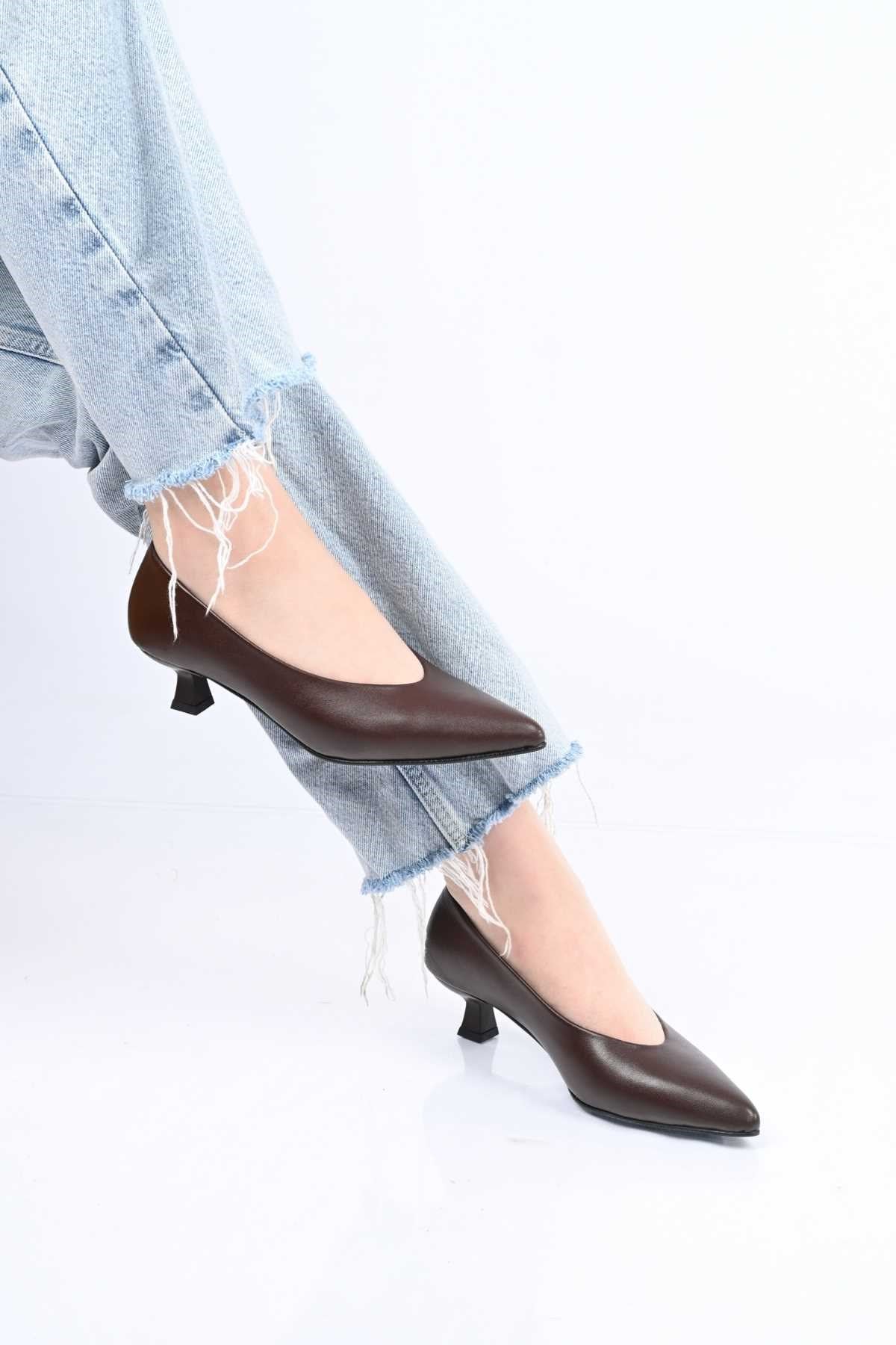Bestello Genuine Leather Slip-On Shoes with Neolite Sole and Thin Heel 342-040 Women's Shoes