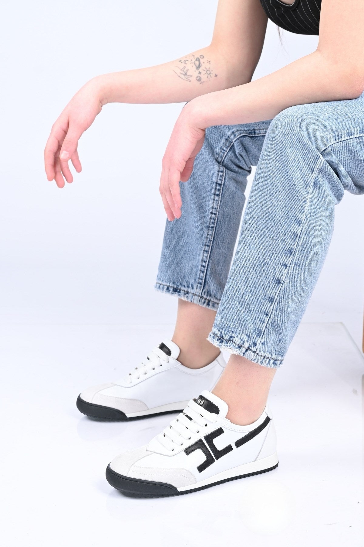 Bestello Lace-Up Genuine Leather Sneakers with Thermo Sole 338-7054 Women's Shoes
