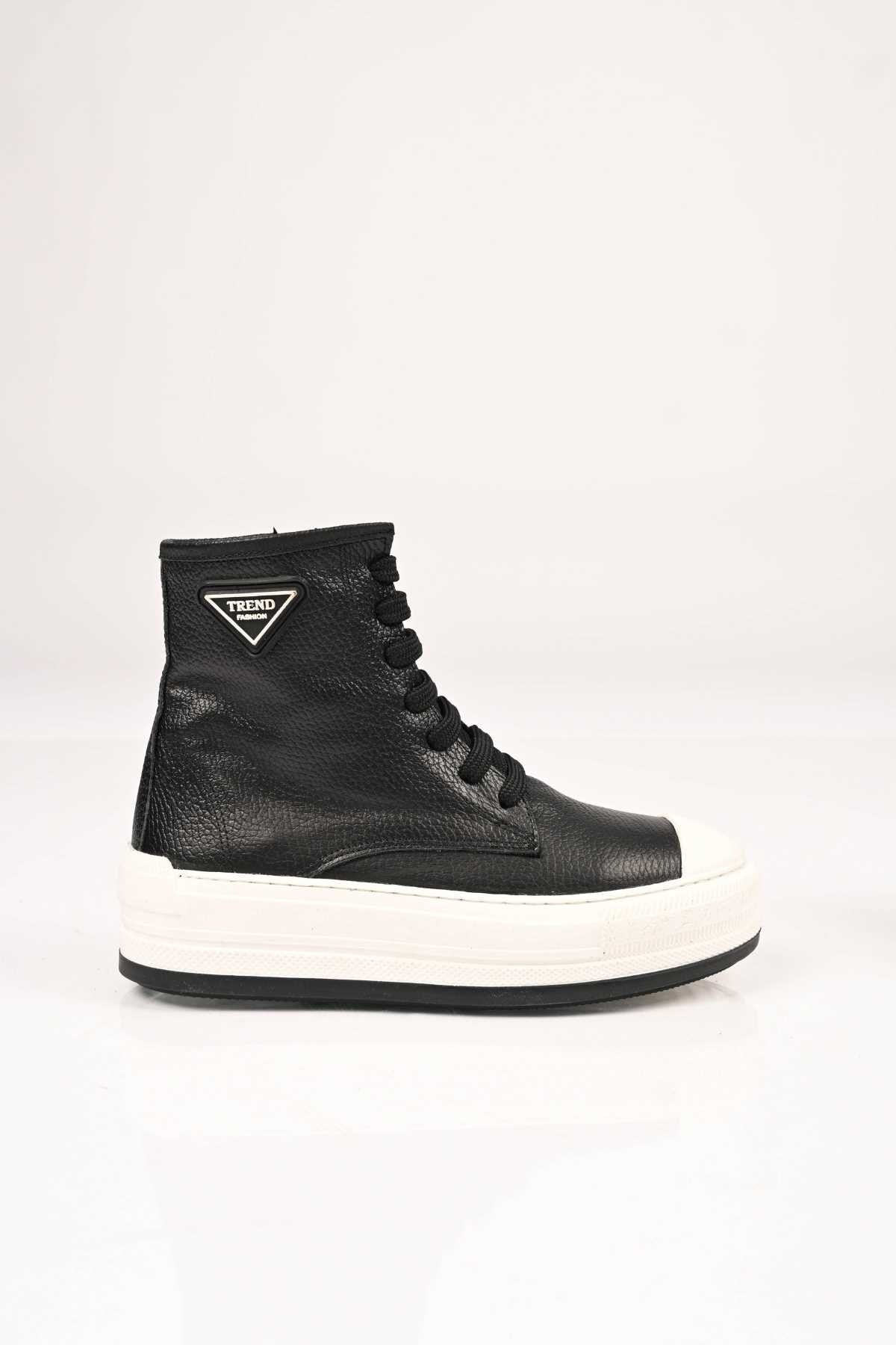 Bestello Lace-Up Zip-Up Genuine Leather Flat Boots with Thermo Sole 101-23028-02 Women's Boots