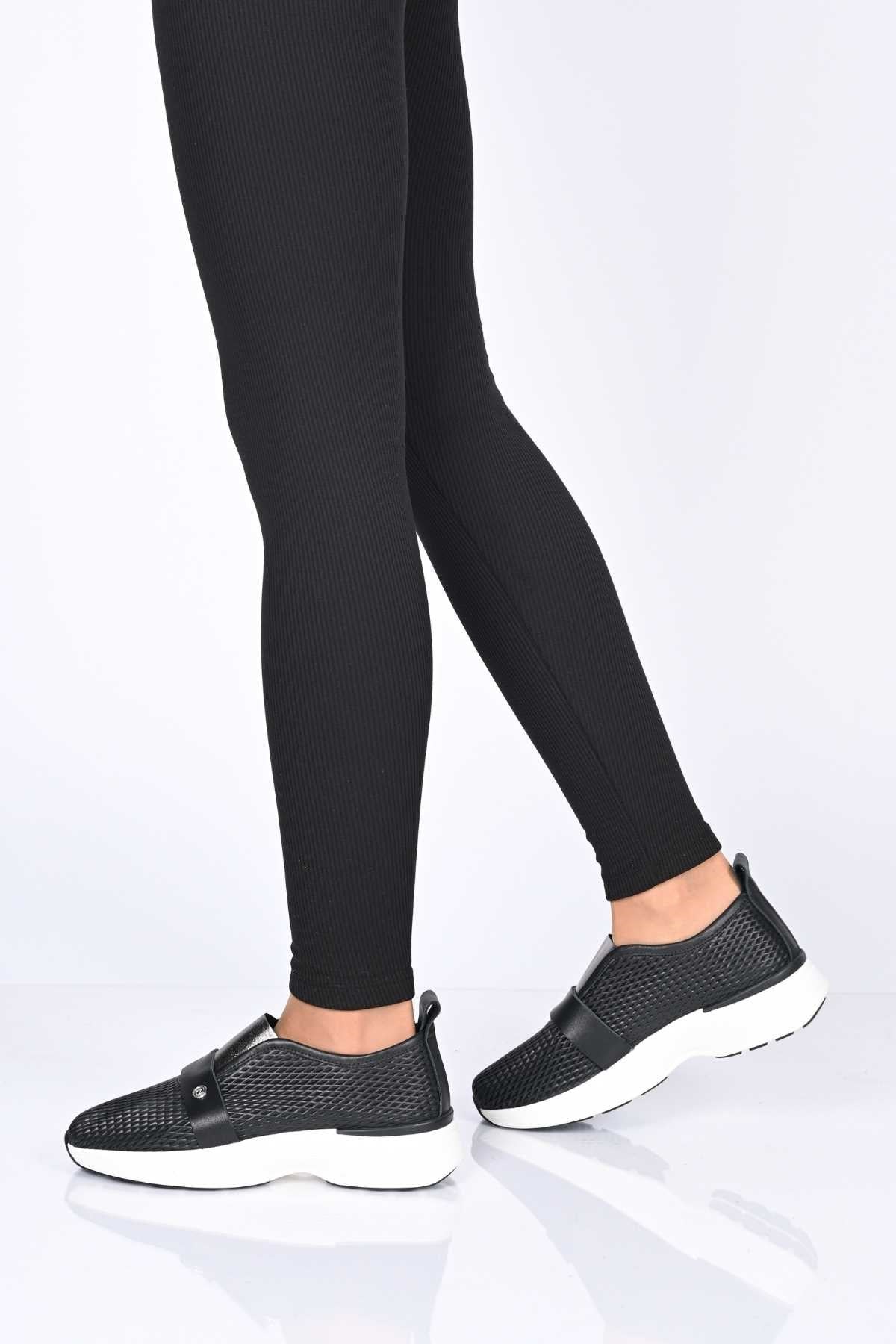 Bestello Slip-On Elastic Sneaker with Staple Detail, Thermo Sole, Genuine Leather, 338-7084 Women's Shoes