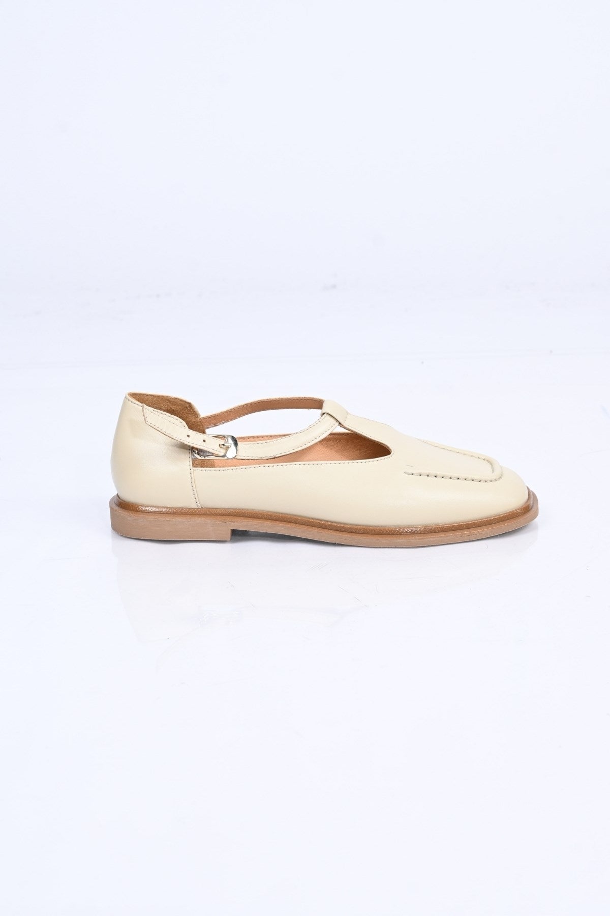 Bestello Women's Genuine Leather Everyday Slip-On Shoes with Belt Buckle Detail and Jurdan Sole 332-26121