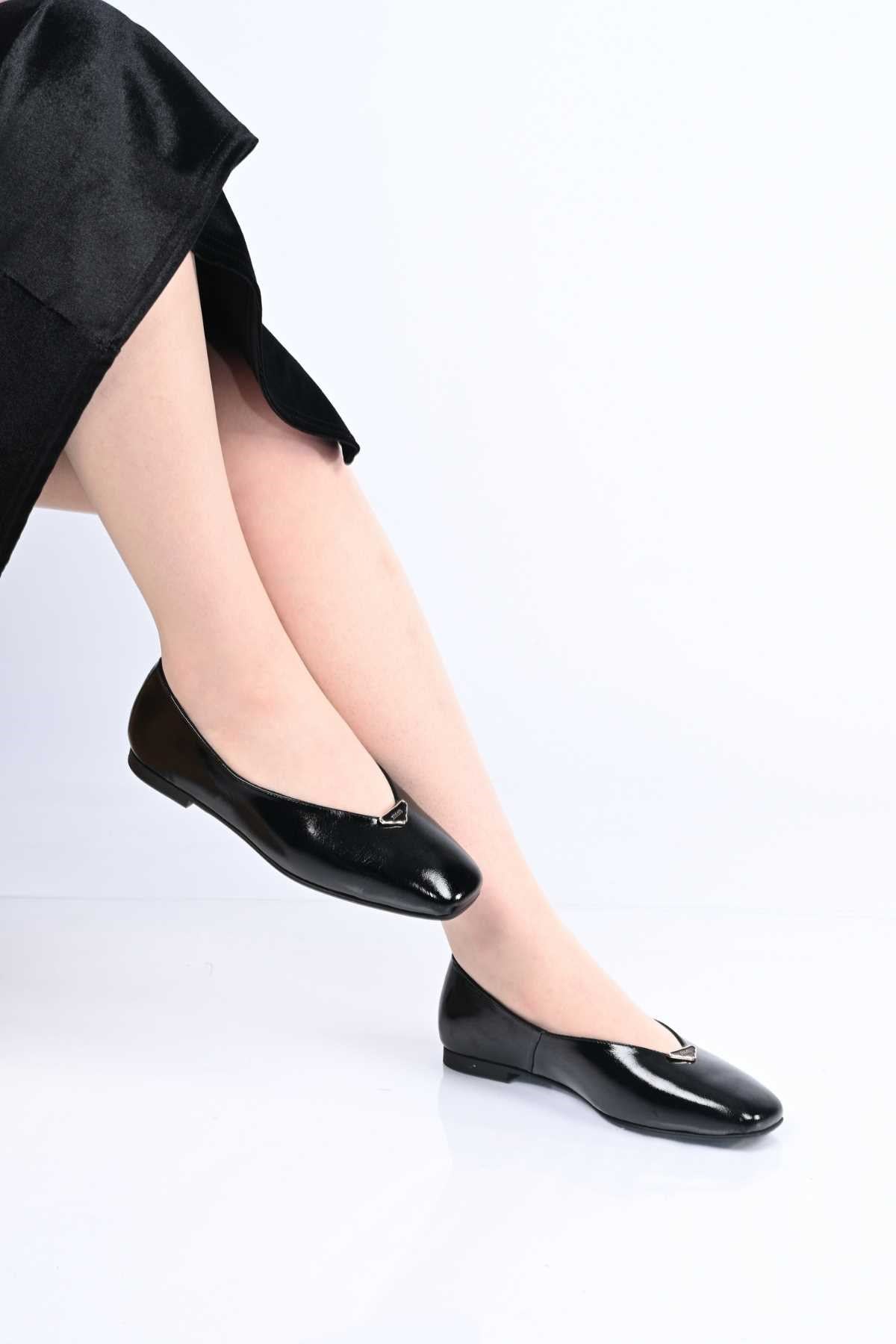 Bestello Genuine Leather Slip-On Ballet Flats with Buckle and Jurdan Sole 342-014 Women's Shoes