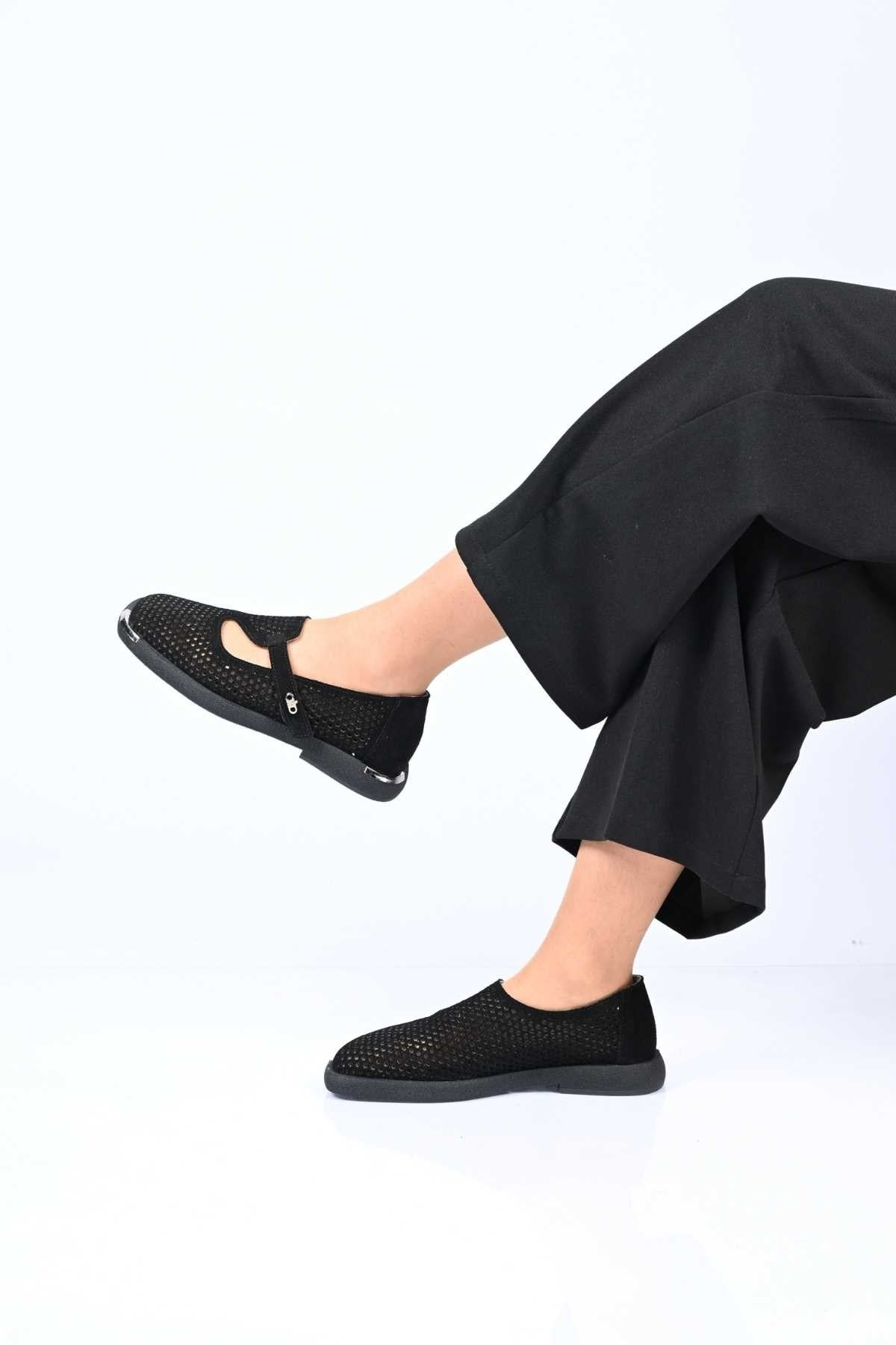 Bestello Slip-On Hook-and-Loop Fastened Shoes with Studs, Buckle Detail, Thermo Sole, Genuine Leather, Everyday Women's Shoes 338-7085