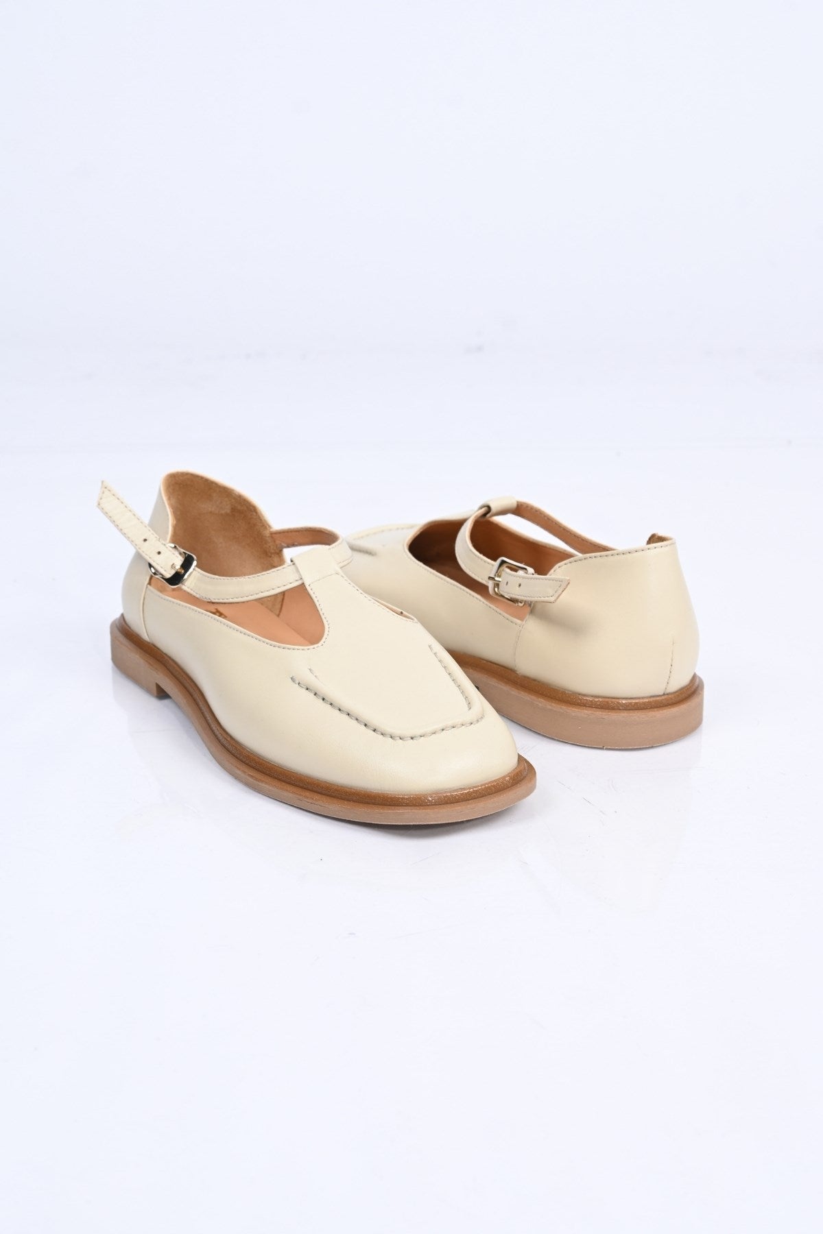 Bestello Women's Genuine Leather Everyday Slip-On Shoes with Belt Buckle Detail and Jurdan Sole 332-26121