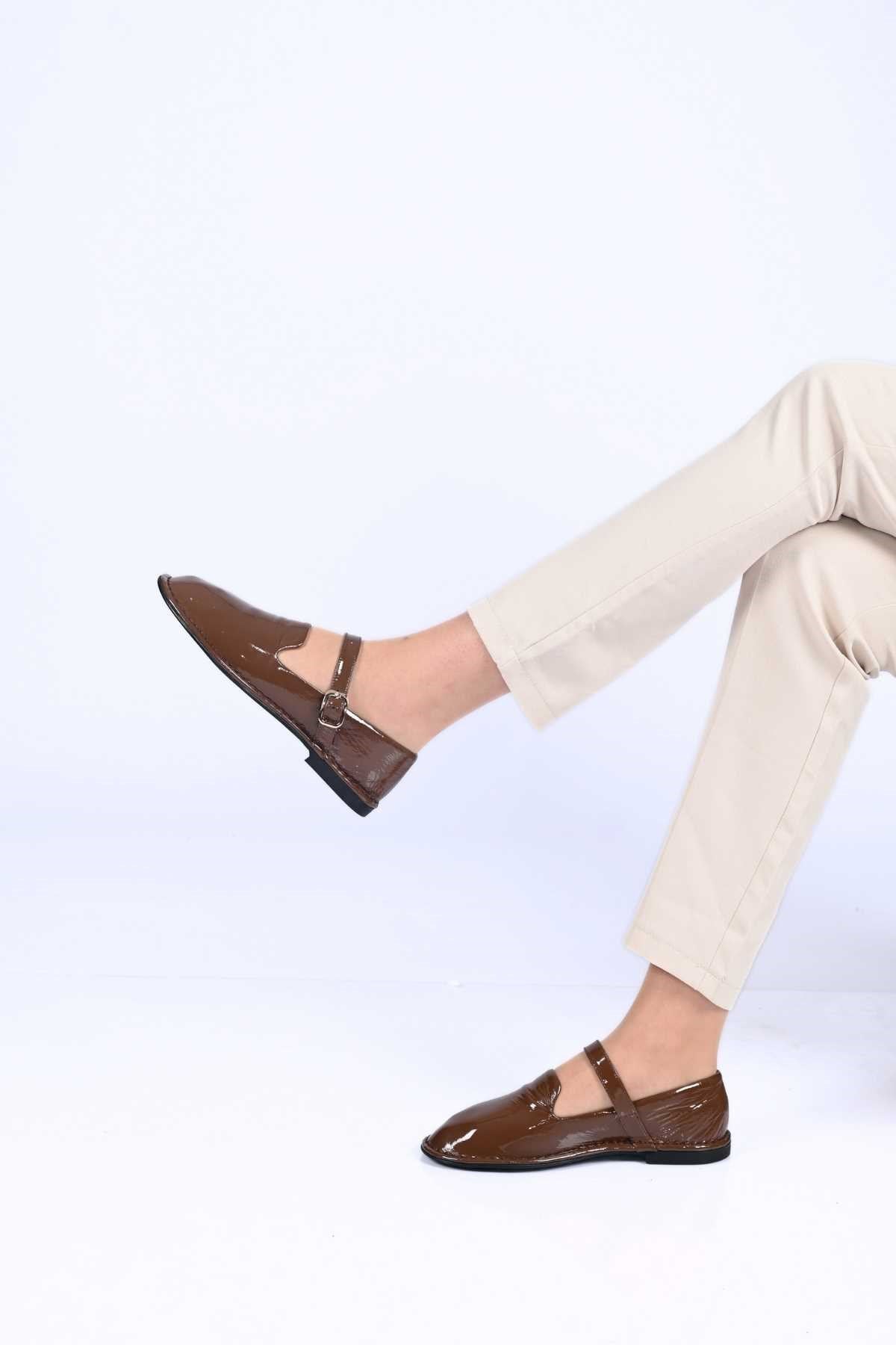 Bestello Slip-On Single-Strap Buckled Thermo Sole Genuine Patent Leather Ballet Flats 332-25512 Women's Shoes