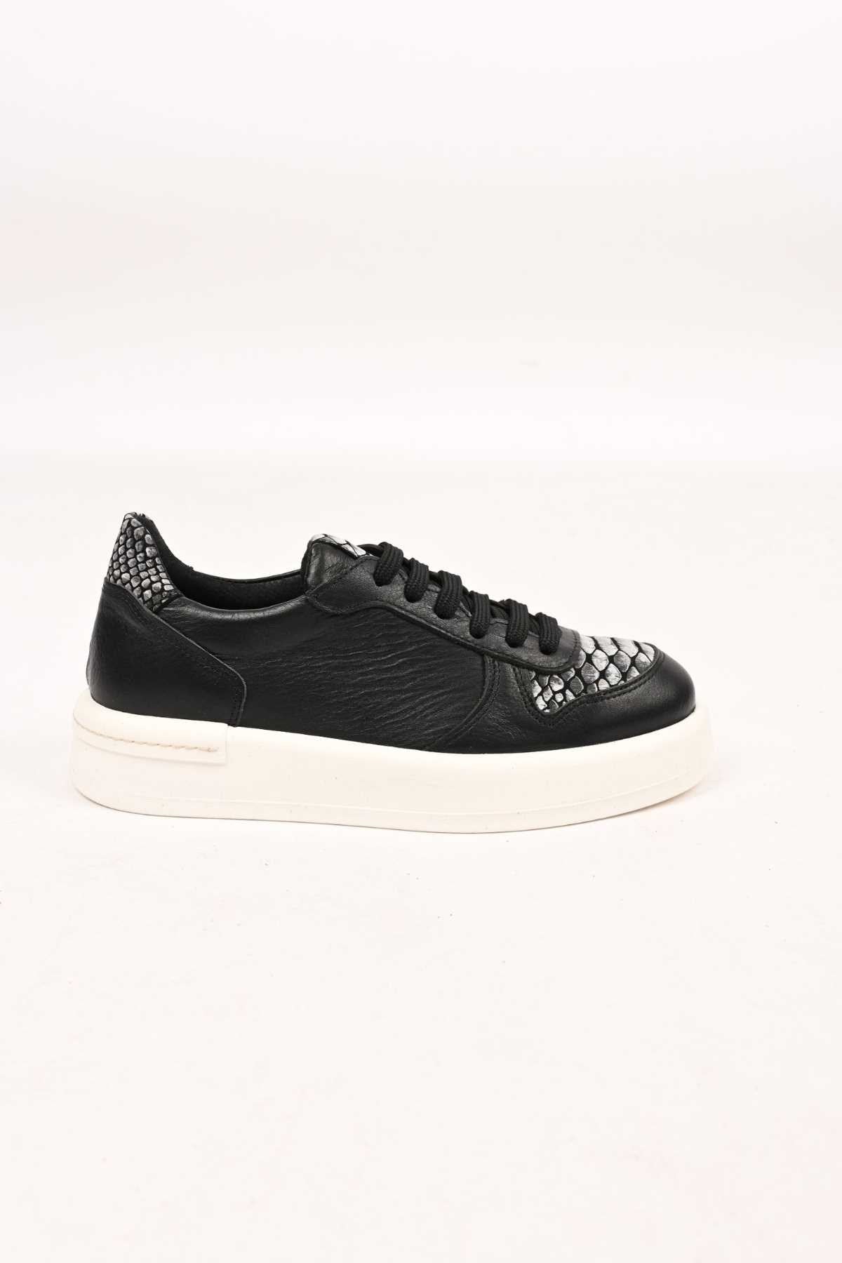 Bestello Lace-Up Genuine Leather Sneakers with Thermo Sole 101-FARBI-52 Women's Shoes