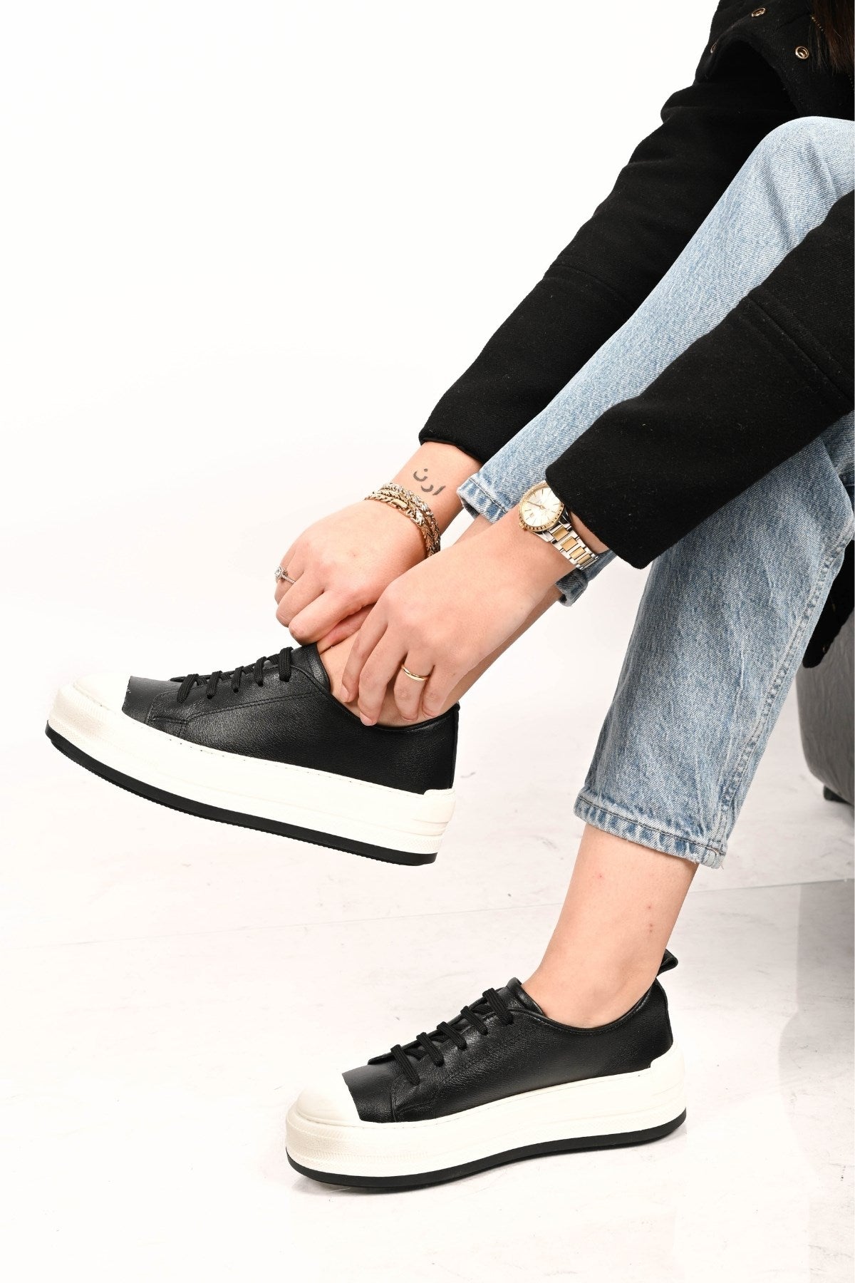 Bestello Lace-Up Genuine Leather Sneaker with Thermo Sole 101-23028-01 Women's Shoes