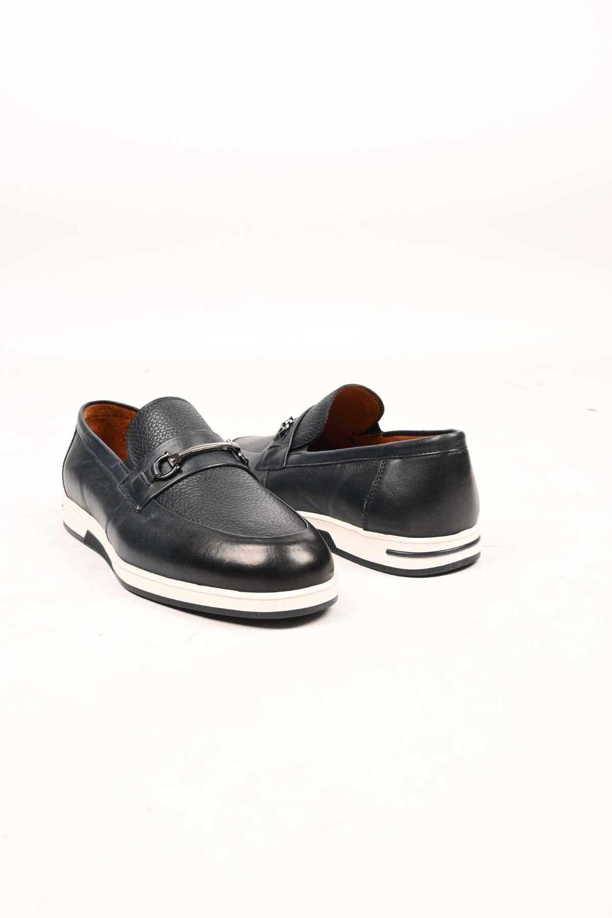 Bestello Slip-On Buckle Loafers with Thermo Sole Genuine Leather 333-5582 Men's Shoes