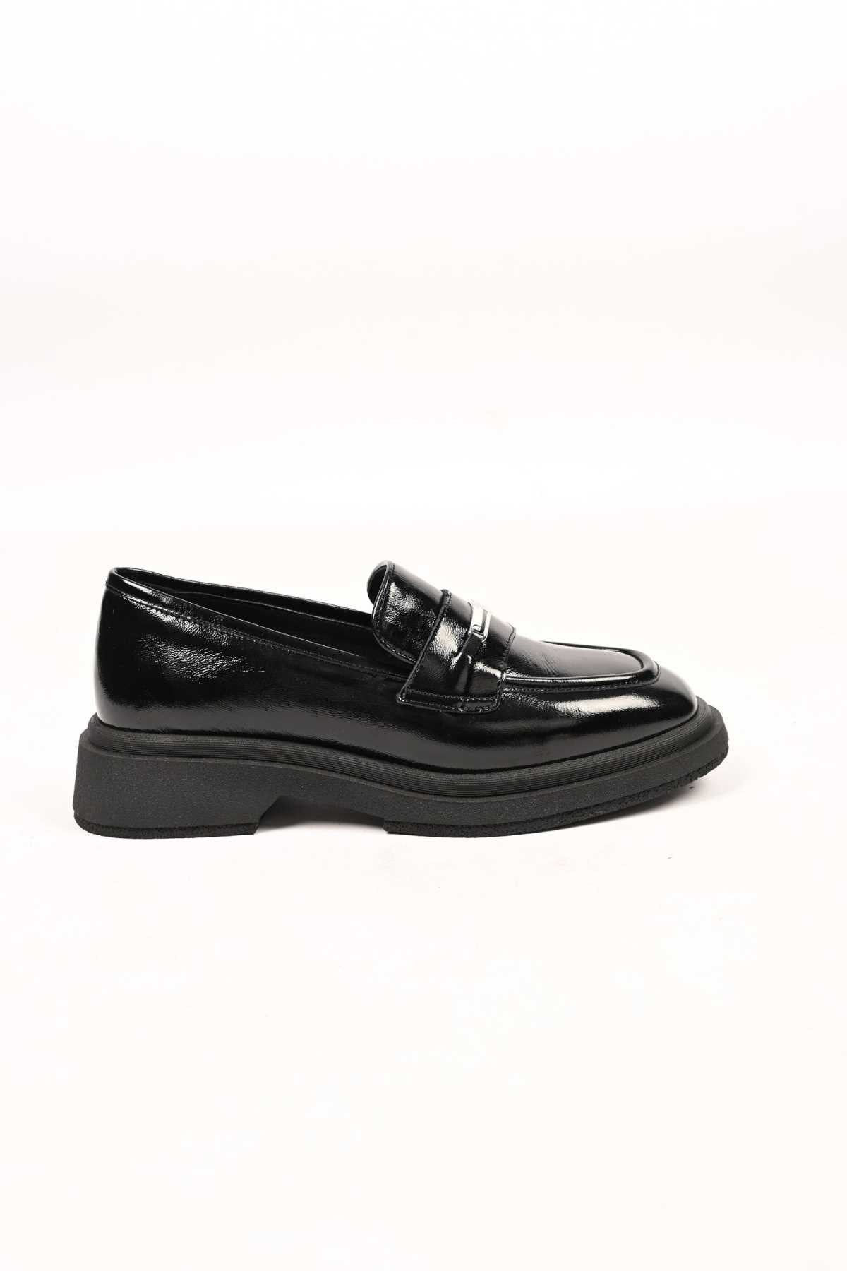 Bestello Slip-On Buckled Thermo Sole Genuine Leather Casual 334-1845-28 Women's Shoes