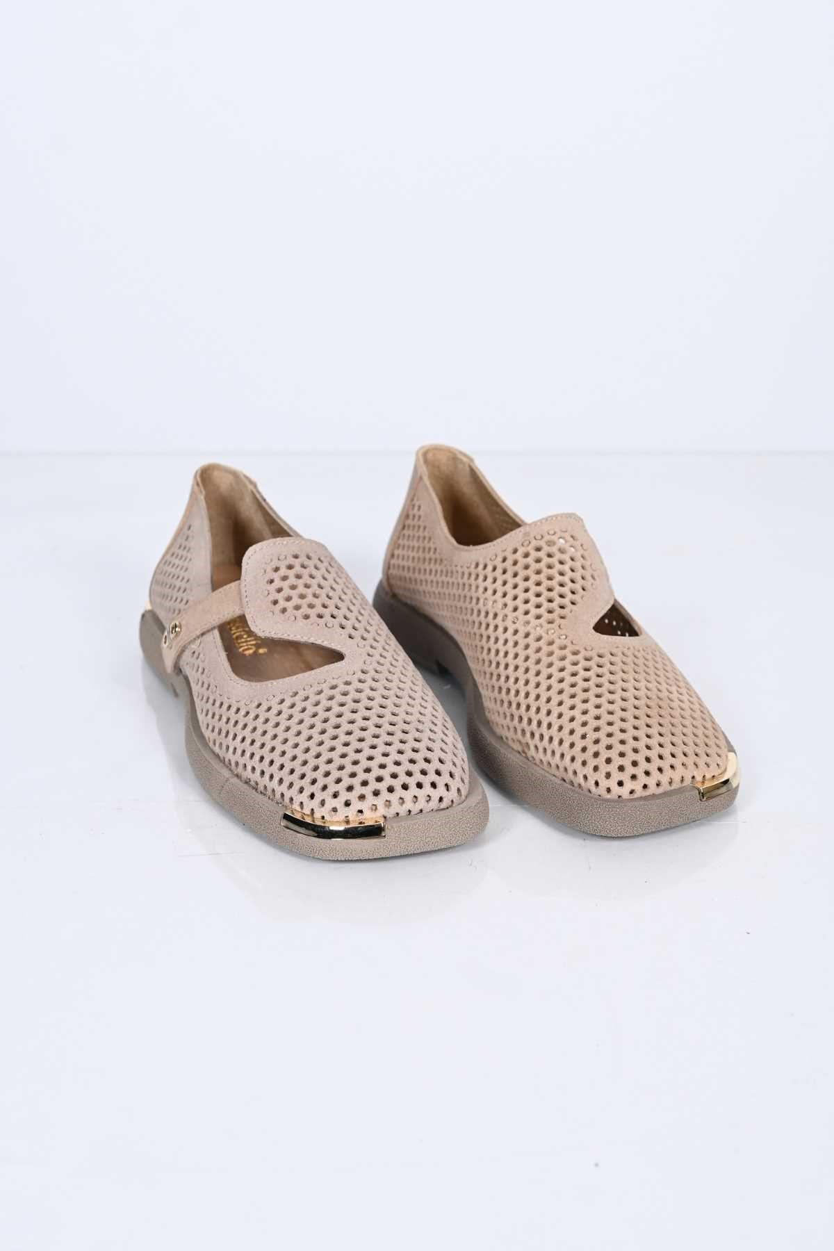Bestello Slip-On Hook-and-Loop Fastened Shoes with Studs, Buckle Detail, Thermo Sole, Genuine Leather, Everyday Women's Shoes 338-7085