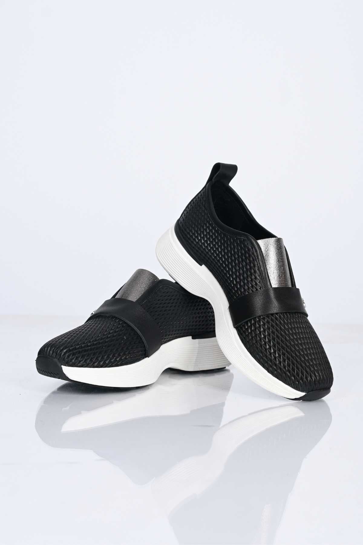 Bestello Slip-On Elastic Sneaker with Staple Detail, Thermo Sole, Genuine Leather, 338-7084 Women's Shoes