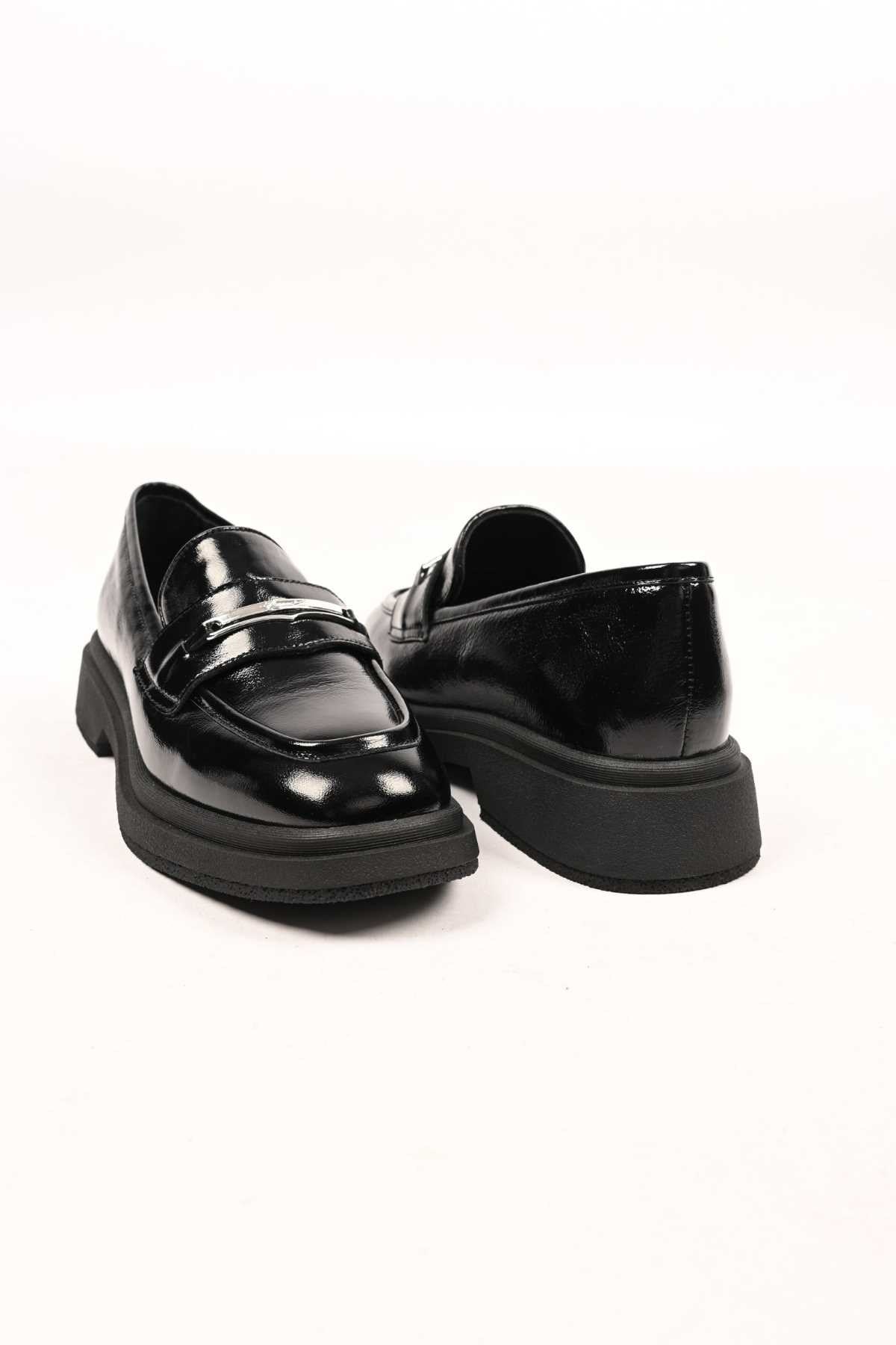 Bestello Slip-On Buckled Thermo Sole Genuine Leather Casual 334-1845-28 Women's Shoes