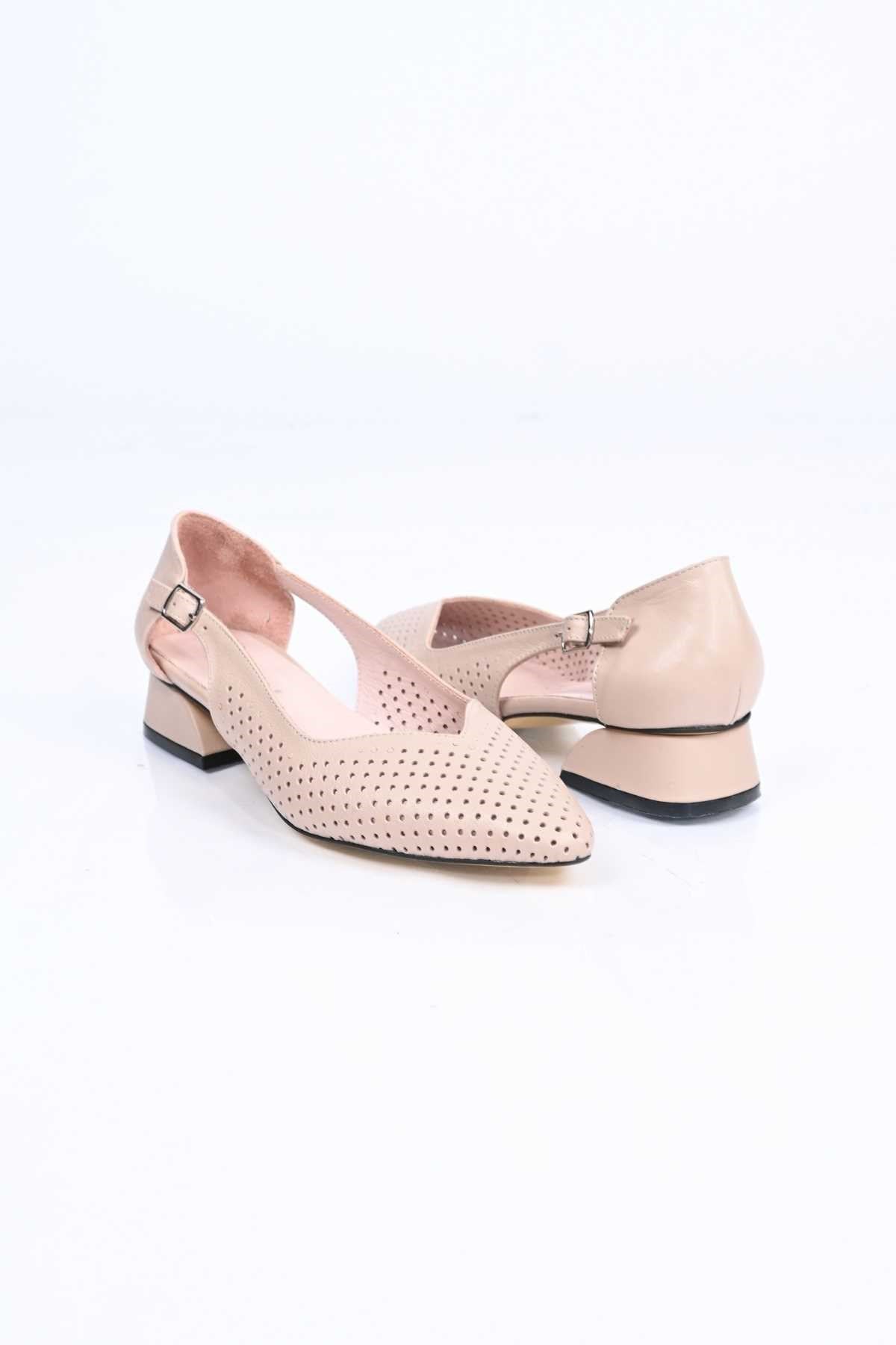Bestello Genuine Leather Pointed-Toe Shoes with Studded Neolite Sole and Thick Heel 339-330 Women's Shoes