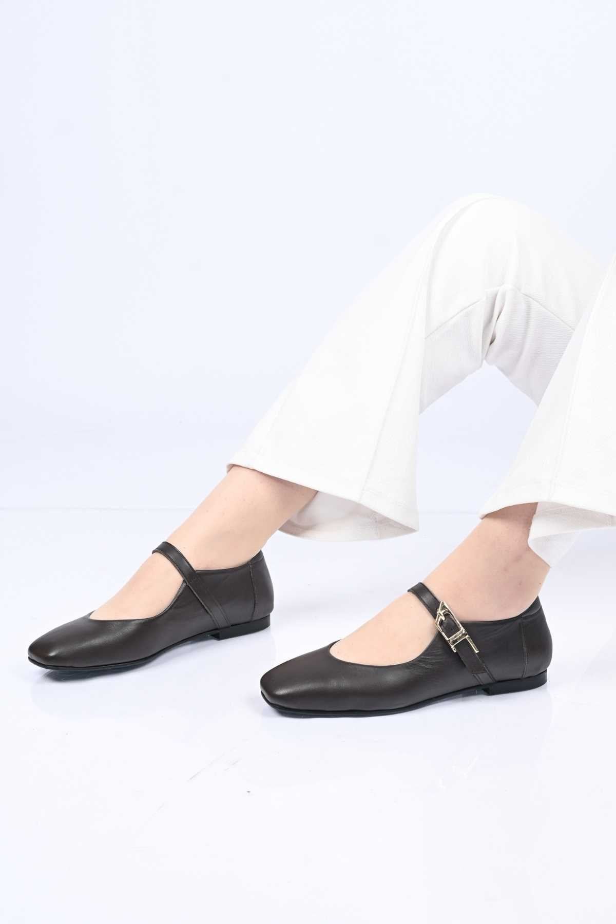 Bestello Slip-On Genuine Leather Ballet Flats with Buckle Strap and Neolite Sole 342-050 Women's Ballet Flats