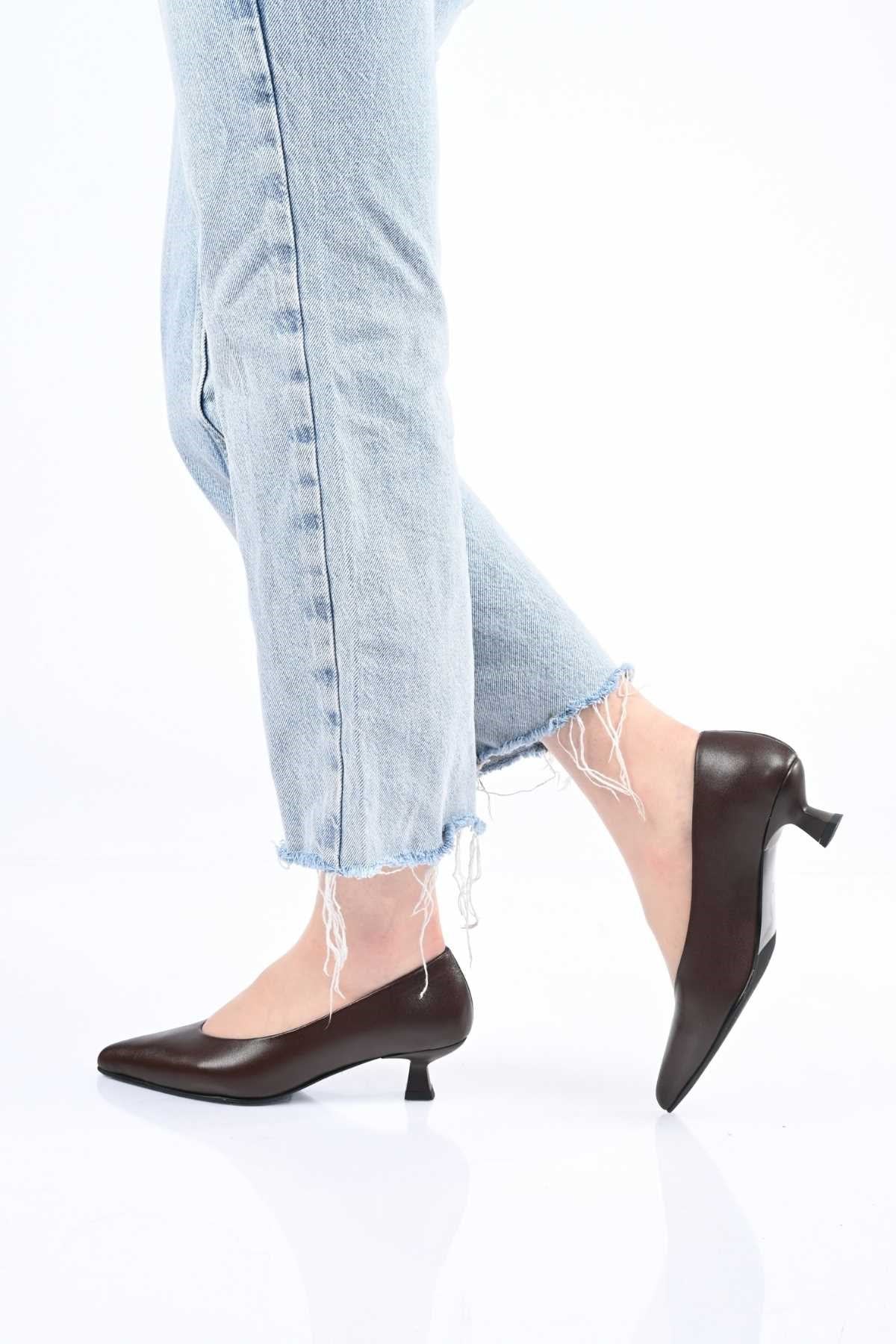 Bestello Genuine Leather Slip-On Shoes with Neolite Sole and Thin Heel 342-040 Women's Shoes