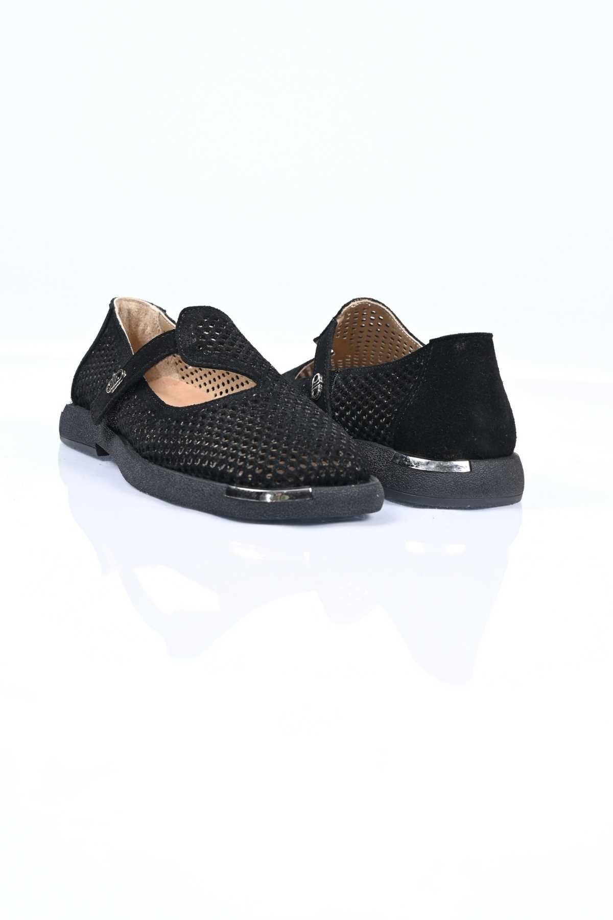 Bestello Slip-On Hook-and-Loop Fastened Shoes with Studs, Buckle Detail, Thermo Sole, Genuine Leather, Everyday Women's Shoes 338-7085