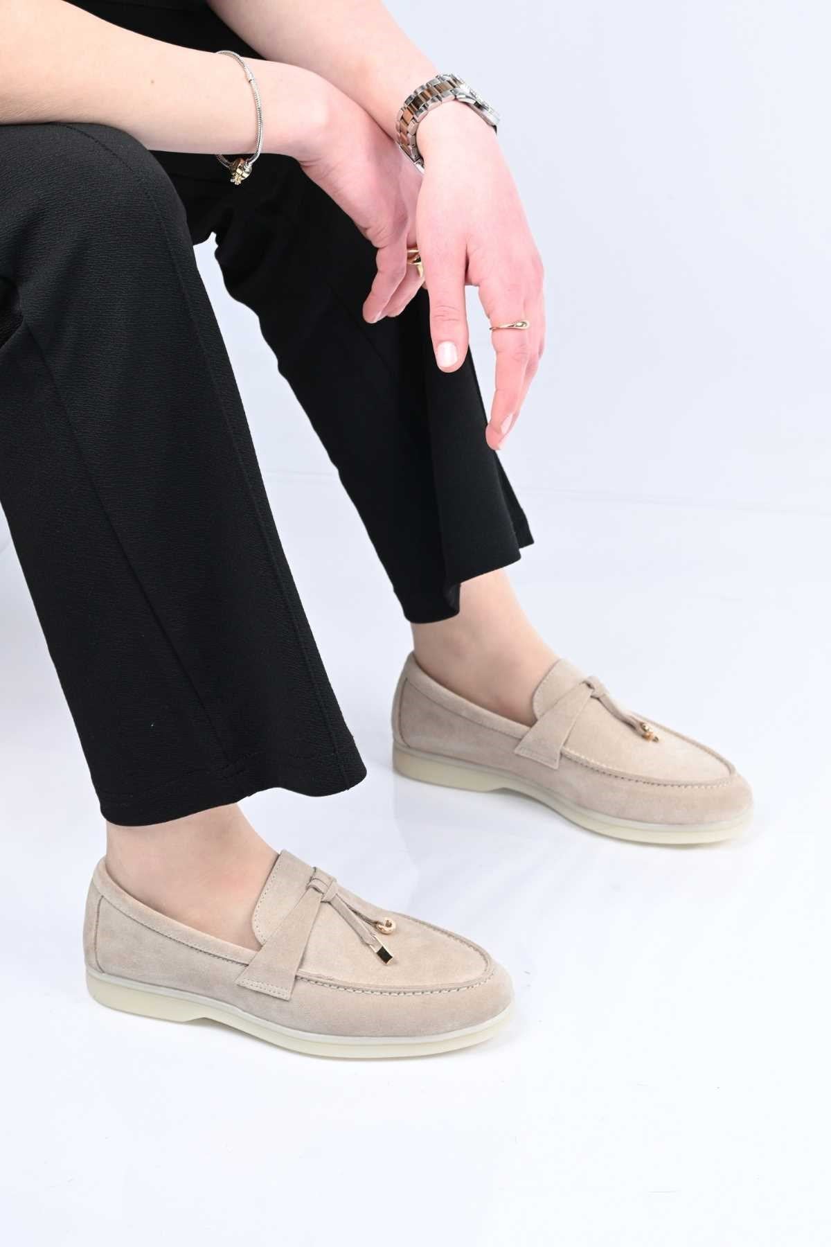 Bestello Slip-On Loafer with Tassel Detail, Rubber Sole, Genuine Leather, 343-166-034 Women's Shoes
