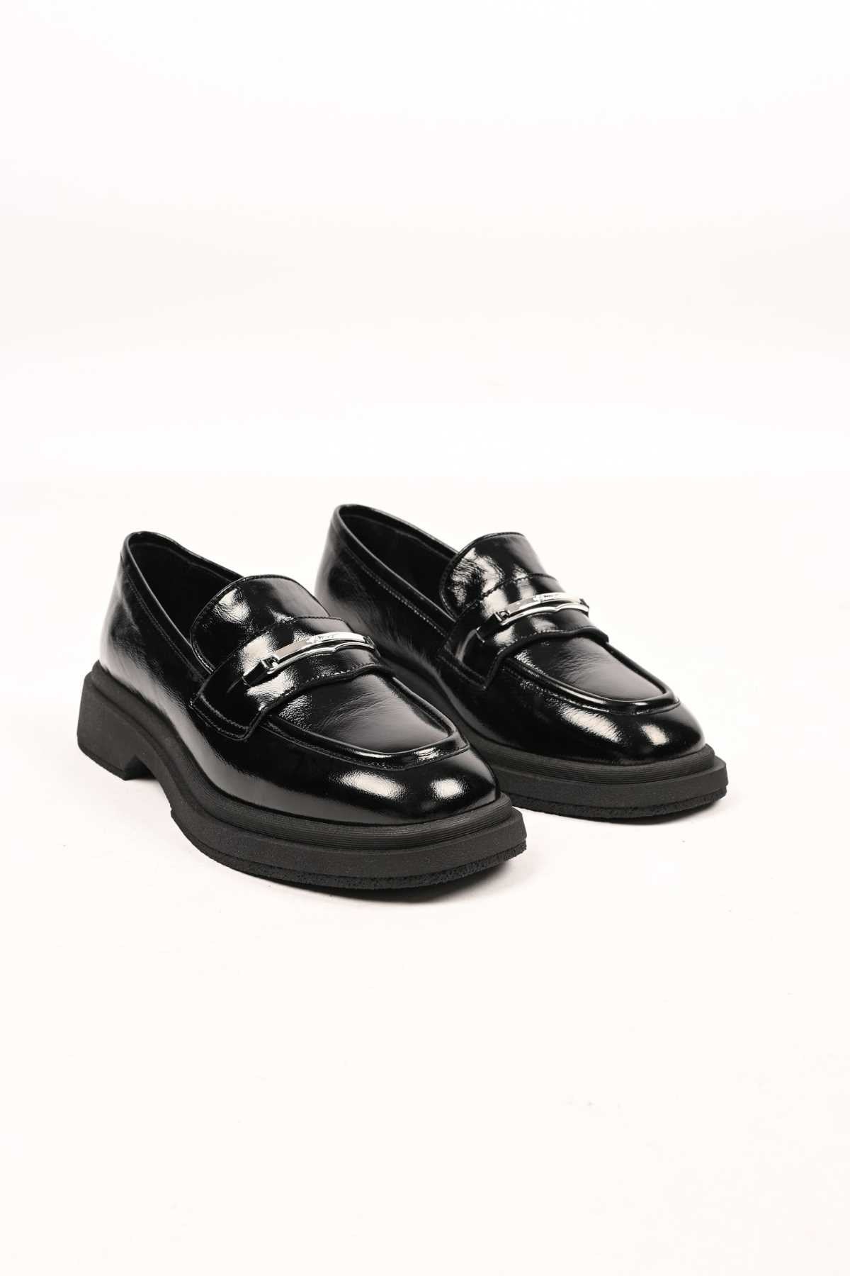 Bestello Slip-On Buckled Thermo Sole Genuine Leather Casual 334-1845-28 Women's Shoes