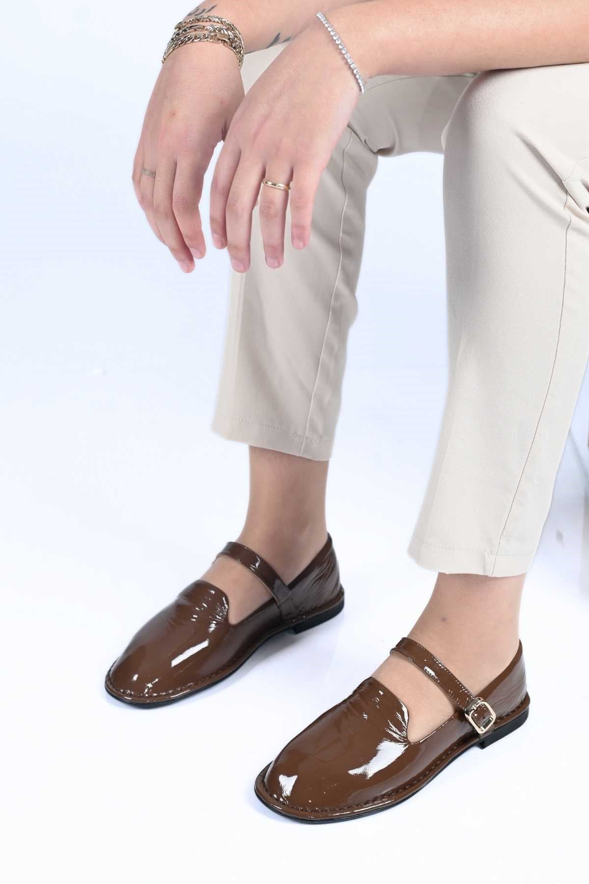 Bestello Slip-On Single-Strap Buckled Thermo Sole Genuine Patent Leather Ballet Flats 332-25512 Women's Shoes