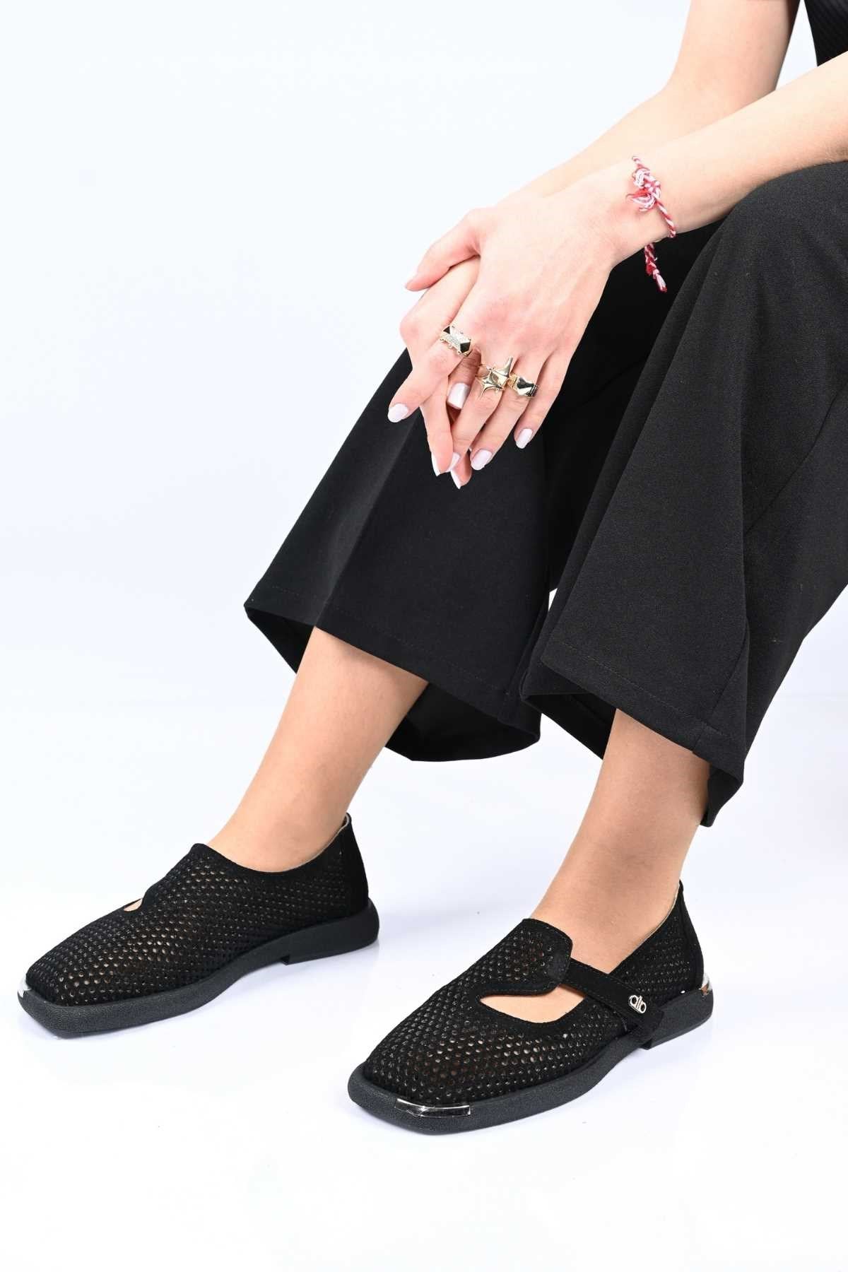 Bestello Slip-On Hook-and-Loop Fastened Shoes with Studs, Buckle Detail, Thermo Sole, Genuine Leather, Everyday Women's Shoes 338-7085