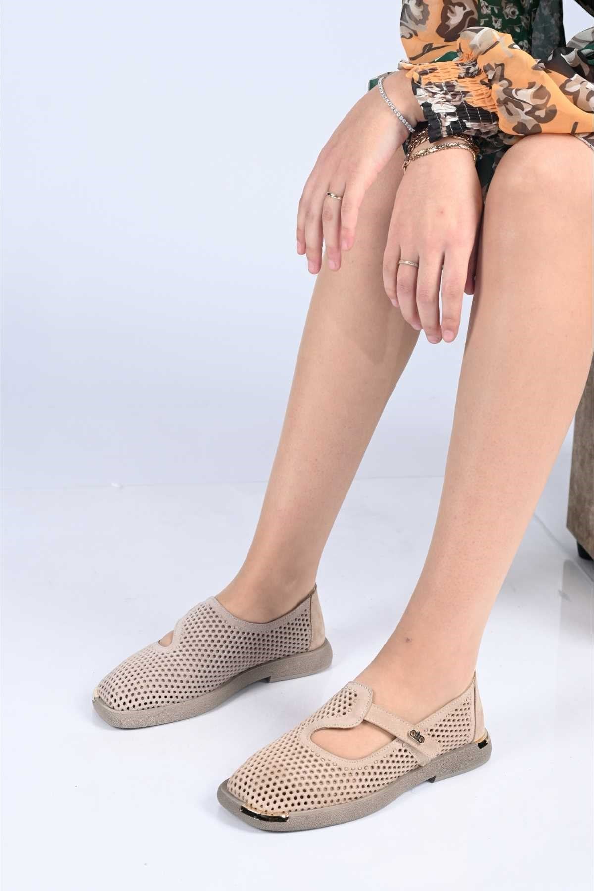 Bestello Slip-On Hook-and-Loop Fastened Shoes with Studs, Buckle Detail, Thermo Sole, Genuine Leather, Everyday Women's Shoes 338-7085