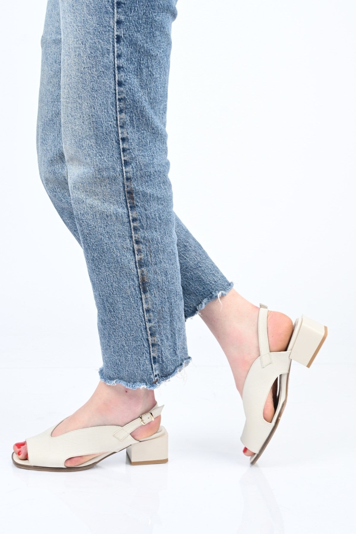 Bestello Genuine Leather Sandals with Strapless Belt Detail and Jurdan Sole 342-172 Women's Sandals