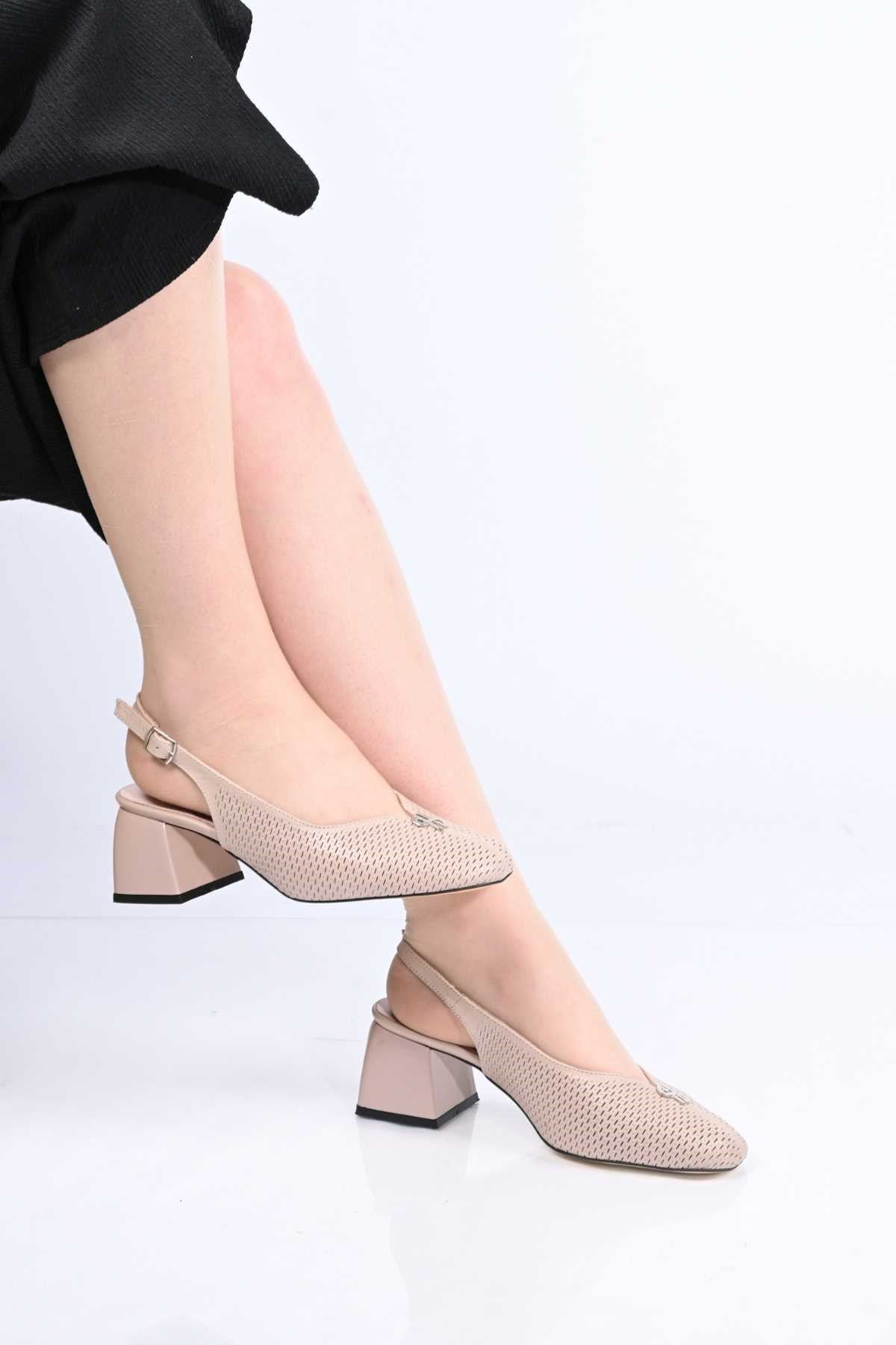 Bestello Genuine Leather Thick-Heeled Shoes with Stapled Neolite Sole 339-337 Women's Shoes