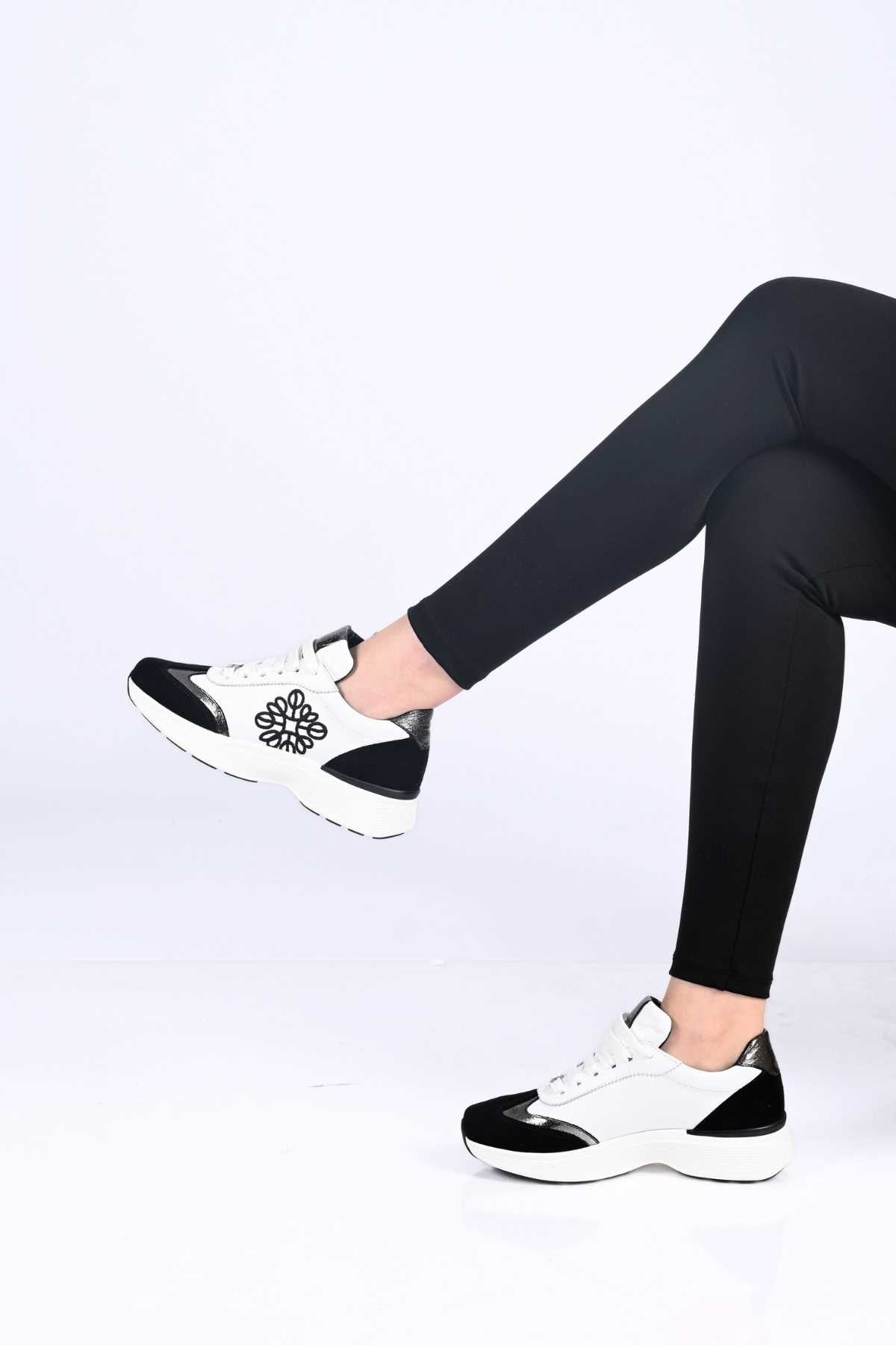 Bestello Lace-Up Genuine Leather Sneakers with Thermo Sole 338-7109 Women's Shoes