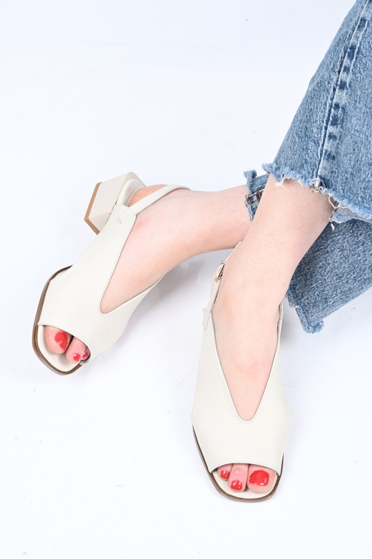 Bestello Genuine Leather Sandals with Strapless Belt Detail and Jurdan Sole 342-172 Women's Sandals