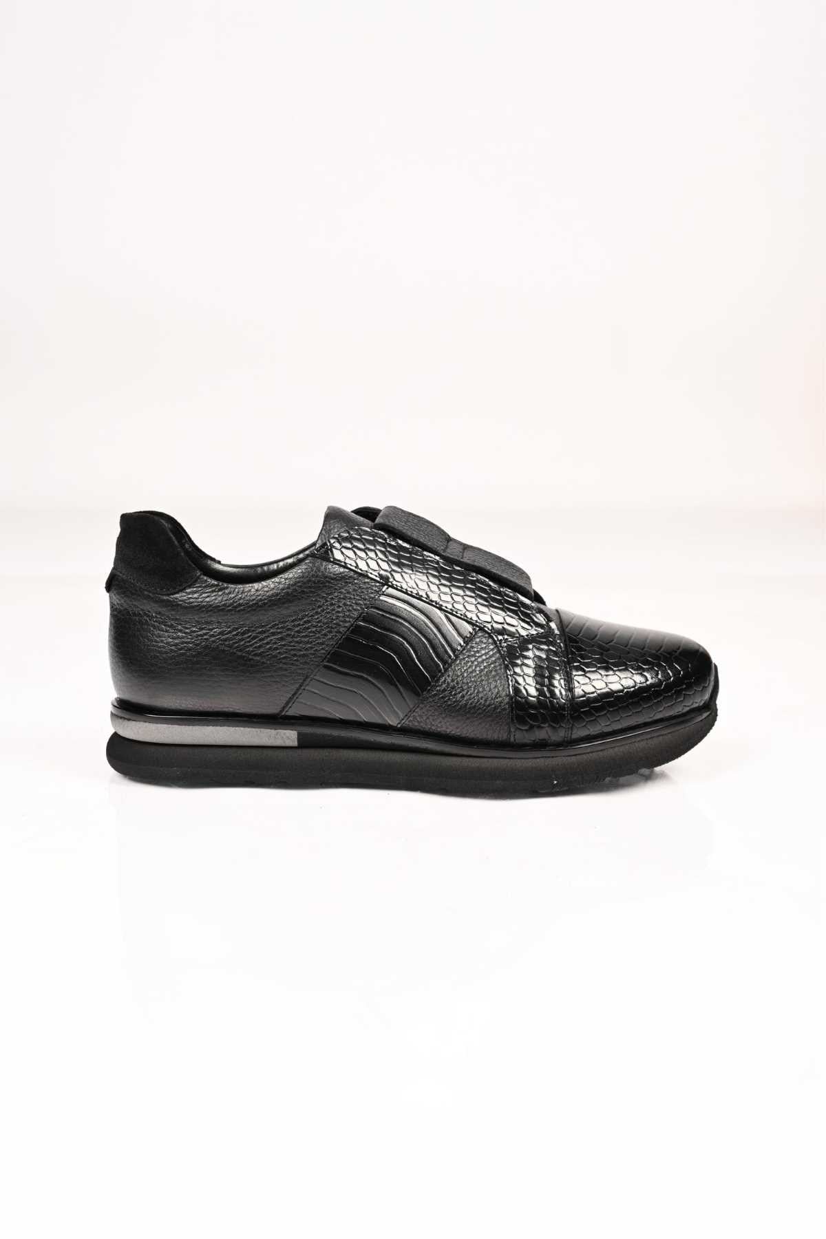 Bestello Men's Genuine Leather Slip-On Sneakers with Elastic EVA Sole 172-64300