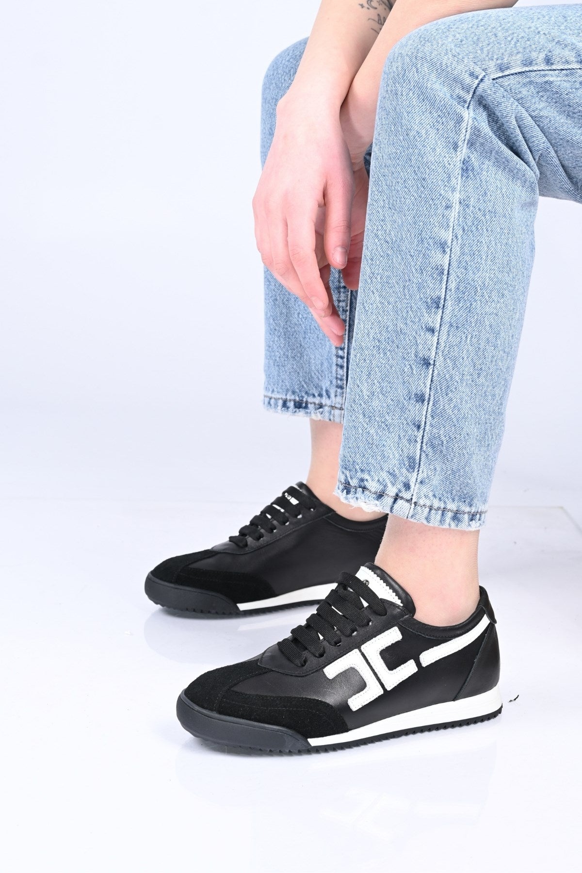 Bestello Lace-Up Genuine Leather Sneakers with Thermo Sole 338-7054 Women's Shoes